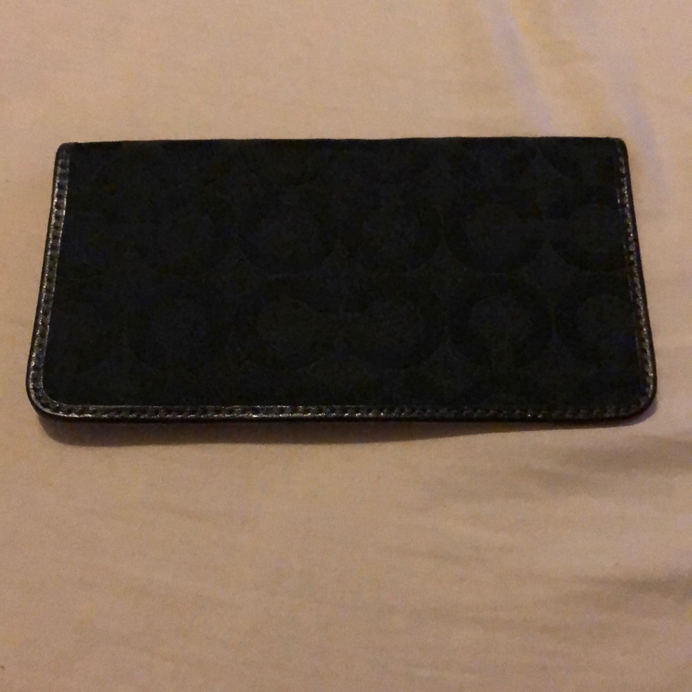 Coach check book